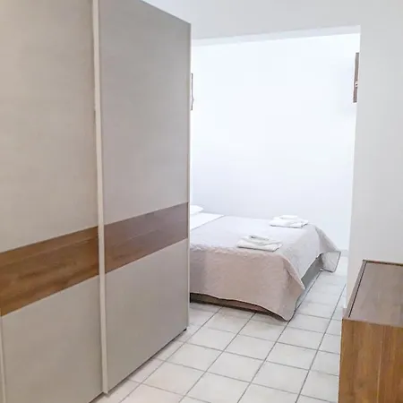 Gregory Filicudi * Pecorini